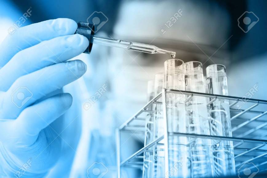 45135233-laboratory-pipette-with-drop-of-liquid-over-glass-test-tubes-for-an-experiment-in-a-science-research.jpg